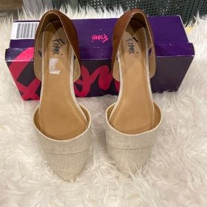 Size 8w Fioni flats